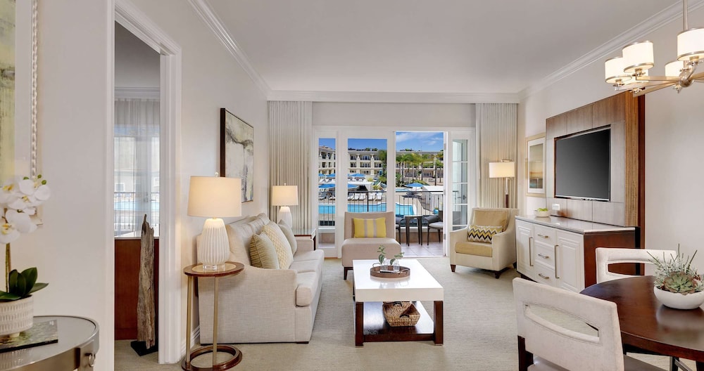 Balboa Bay Resort 46/71