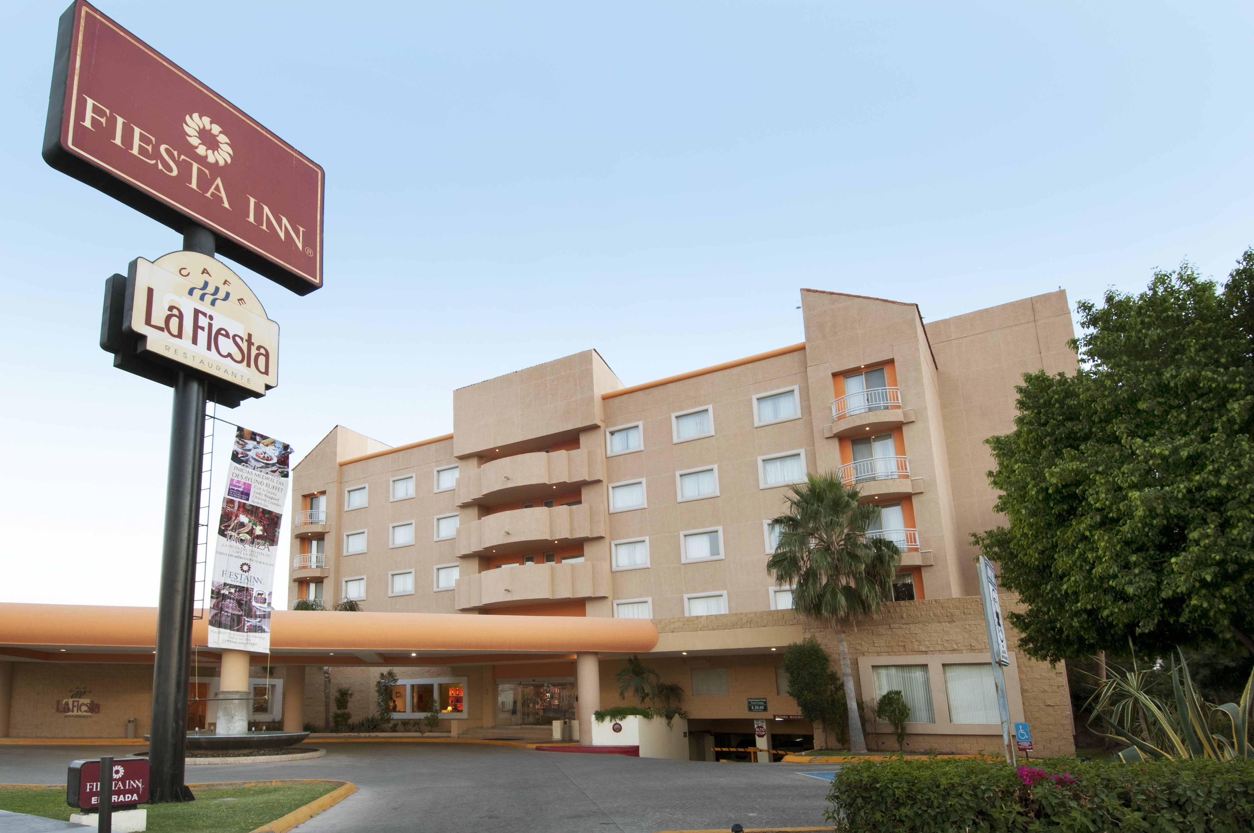 Fiesta Inn Express Hermosillo 1/44
