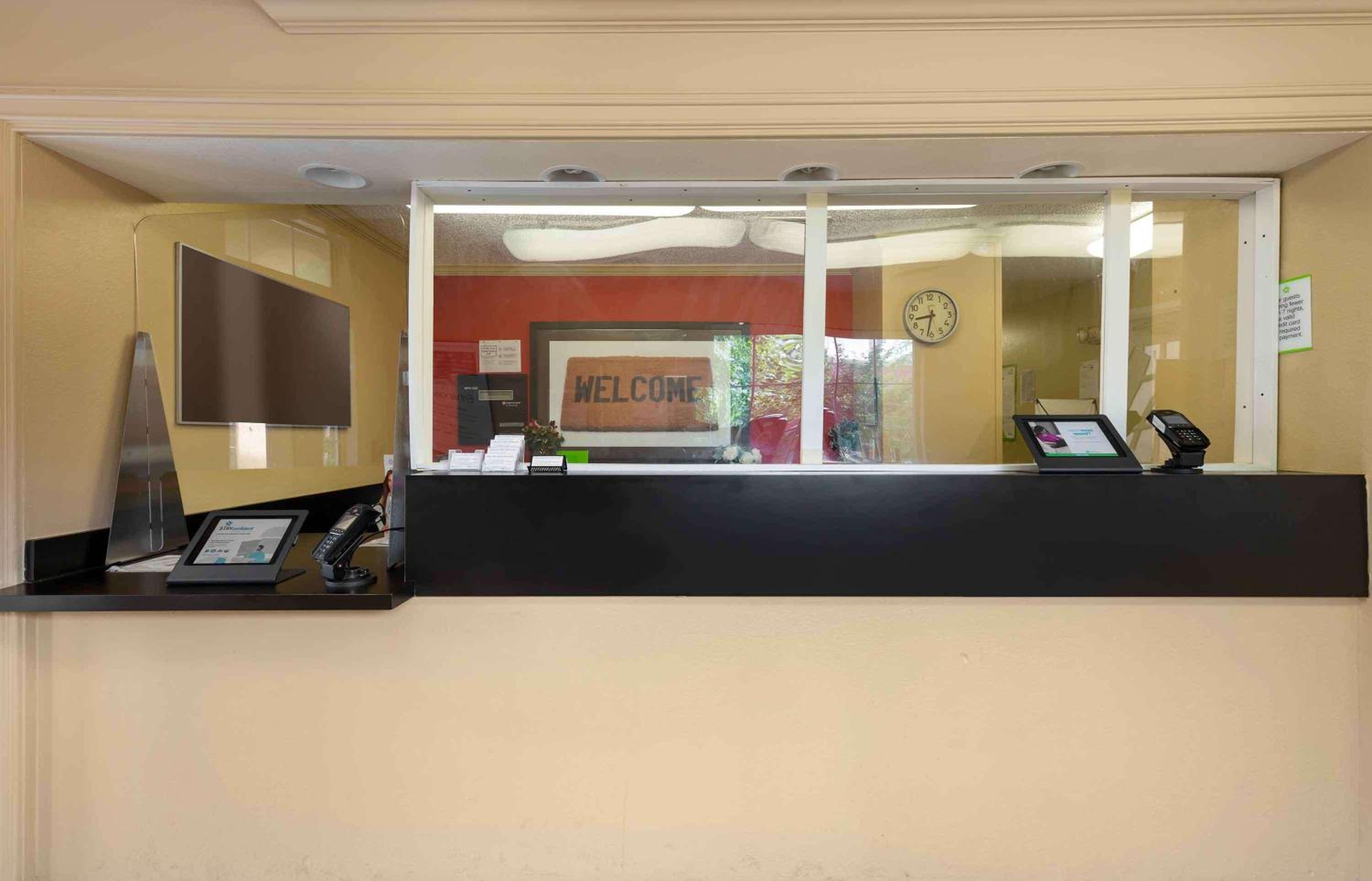 Extended Stay America Suites Washington, D.C. - Germantown - Town Center 3/61