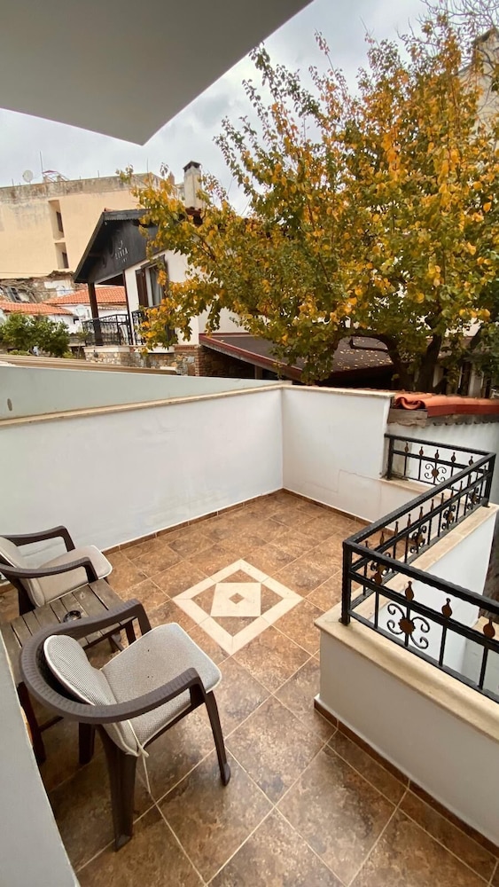 Boomerang Guest House 58/67