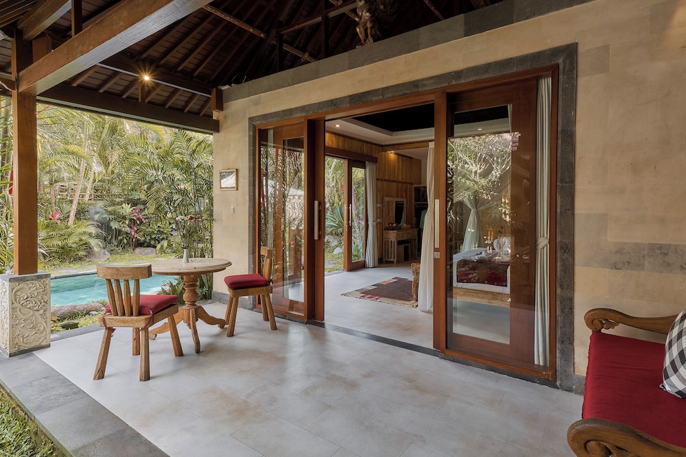 Buana Tirta Ubud Villa 8/19