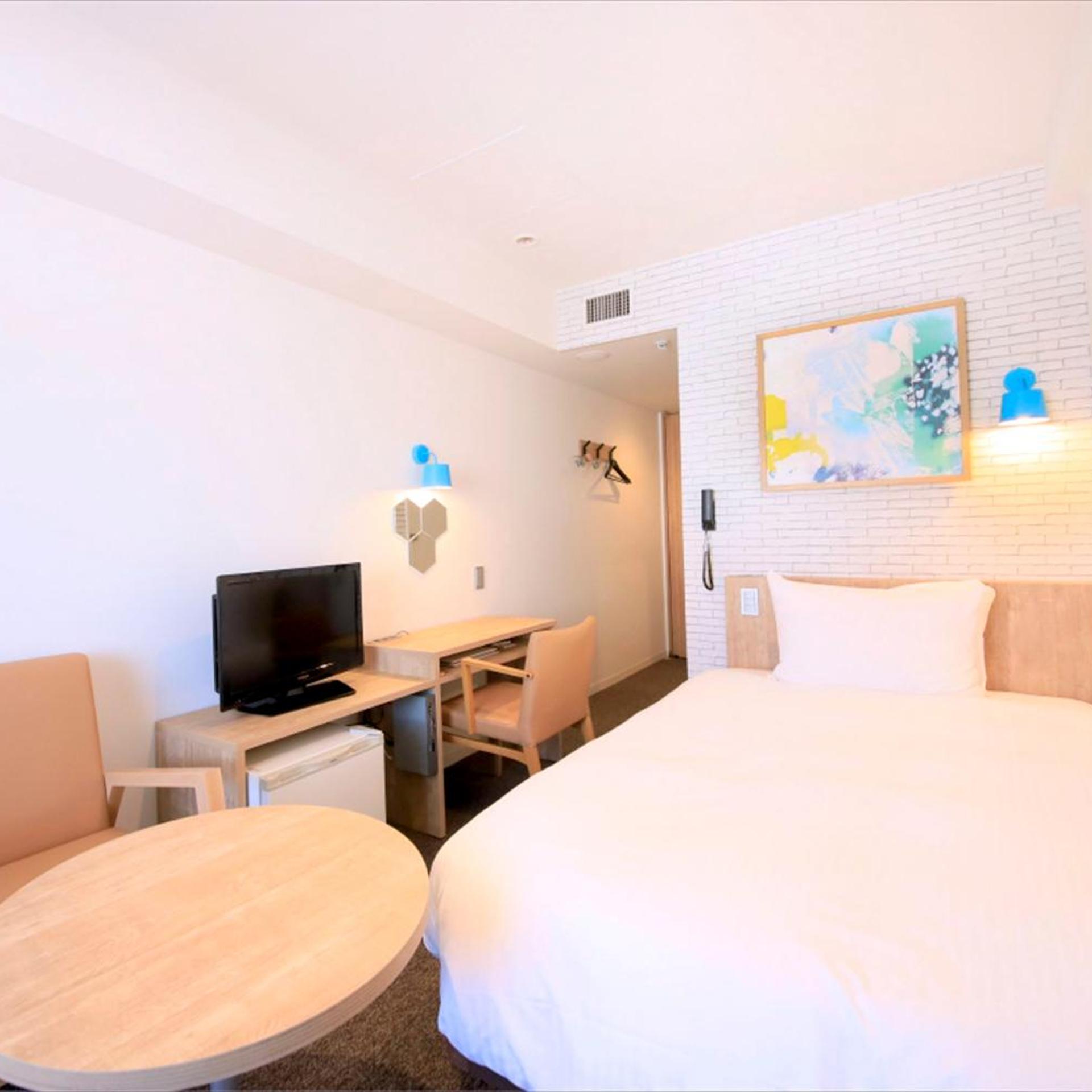 Designer, Semi Double Bed