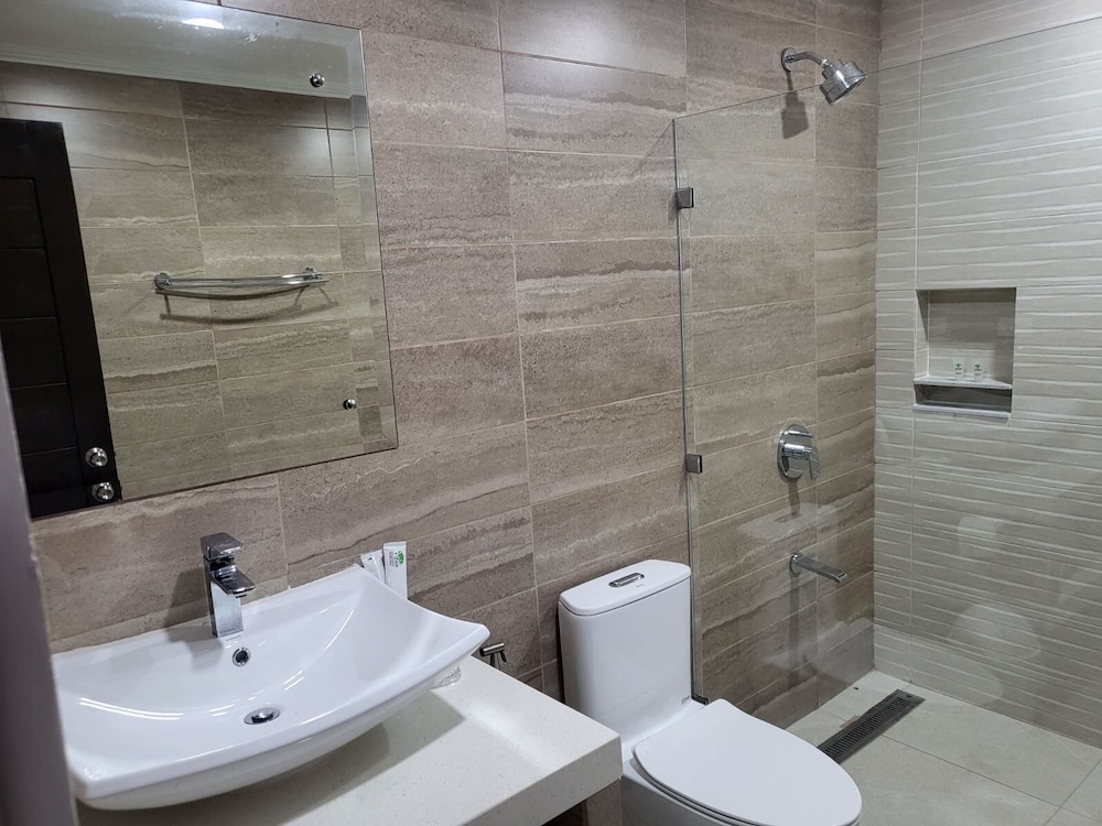 Manarra Seaview Resort 64/67