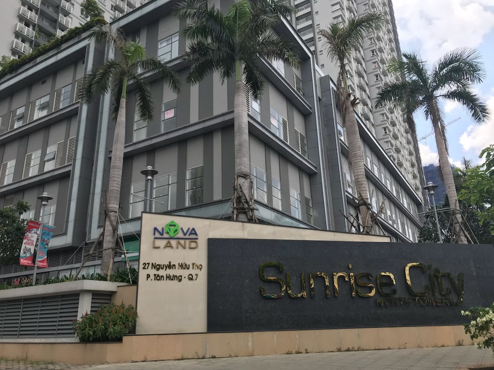 Jenny's Home In Sunrise City Building W3 8/50