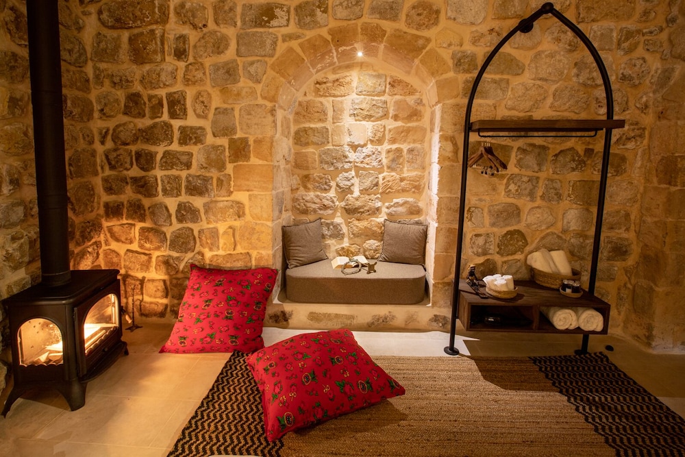 Mirsoum Hotel 20/34