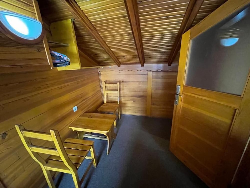 LE SAFRAN SUITE 34/50