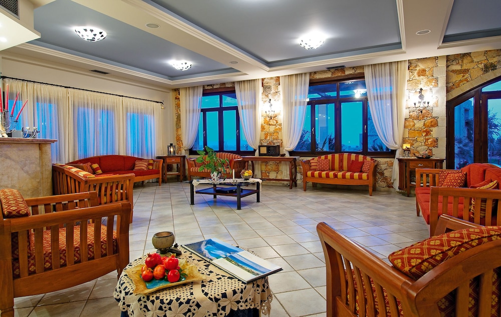Areti Aparthotel 52/75