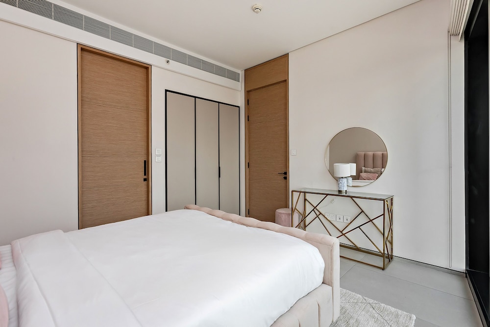 Address Beach Resort 38/78