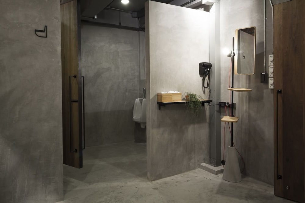 Bed Station Hostel 20/65