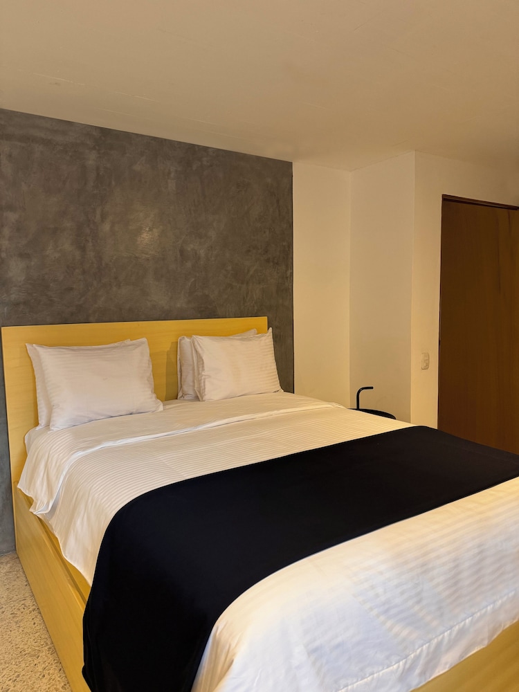 Cardedeu Express Hotel 16/48