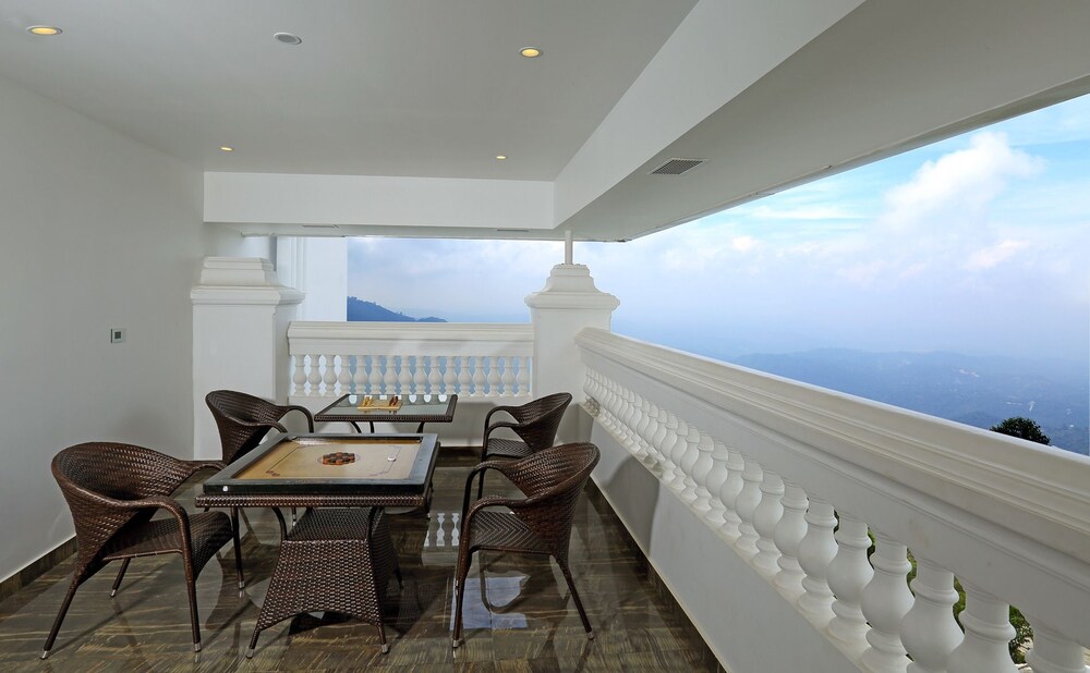 Amber Dale Luxury Hotel and Spa, Munnar (ex PLUM JUDY - THE LEISURE HOTEL) 14/50