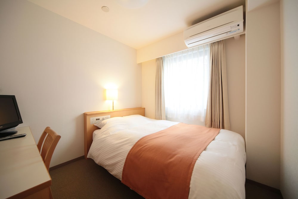 Shin Osaka Station Hotel Honkan 15/55