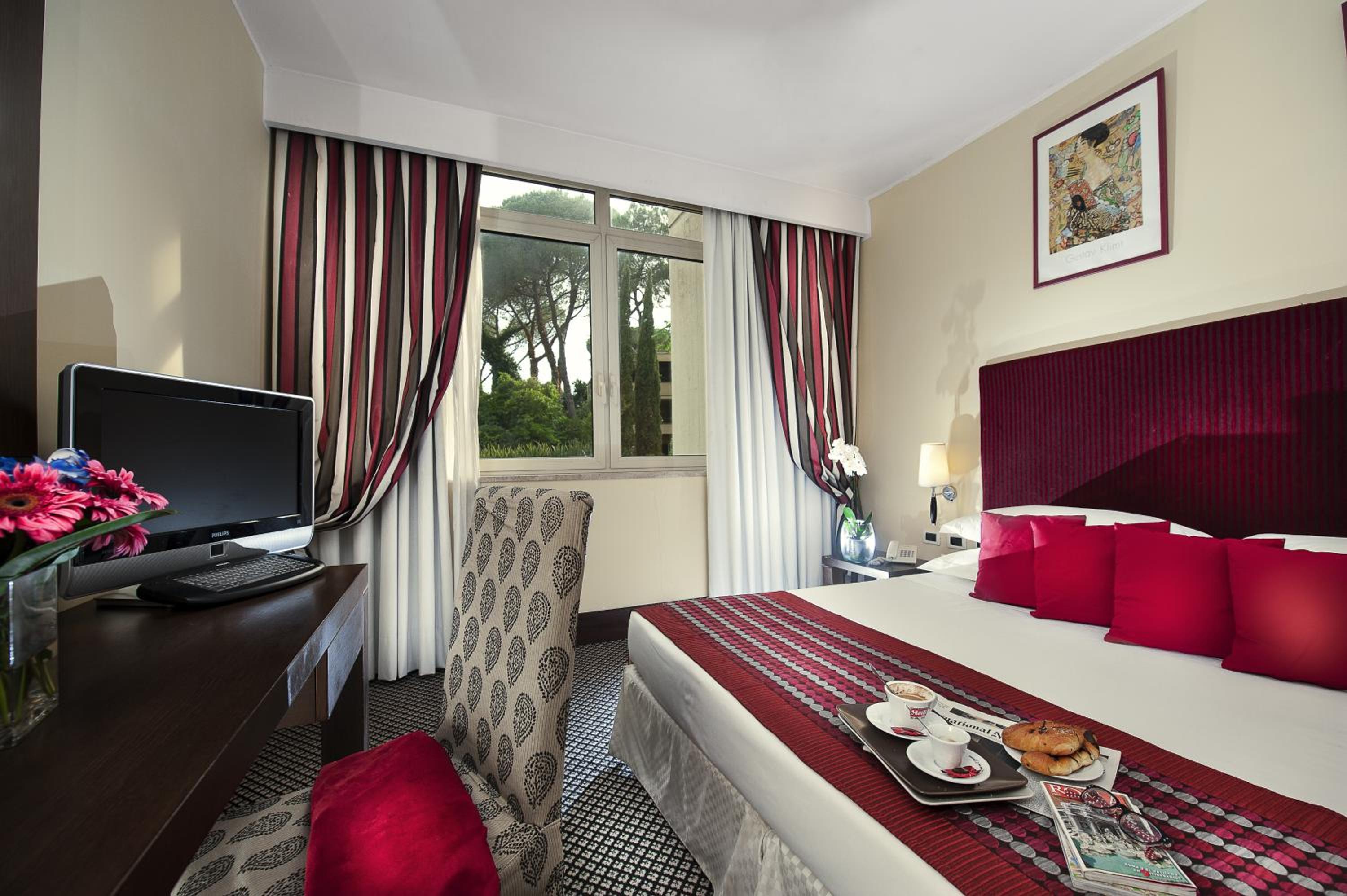 غرفة بسرير مزدوج أو سريرين منفصلين، Cardinal Hotel St Peter 2/2