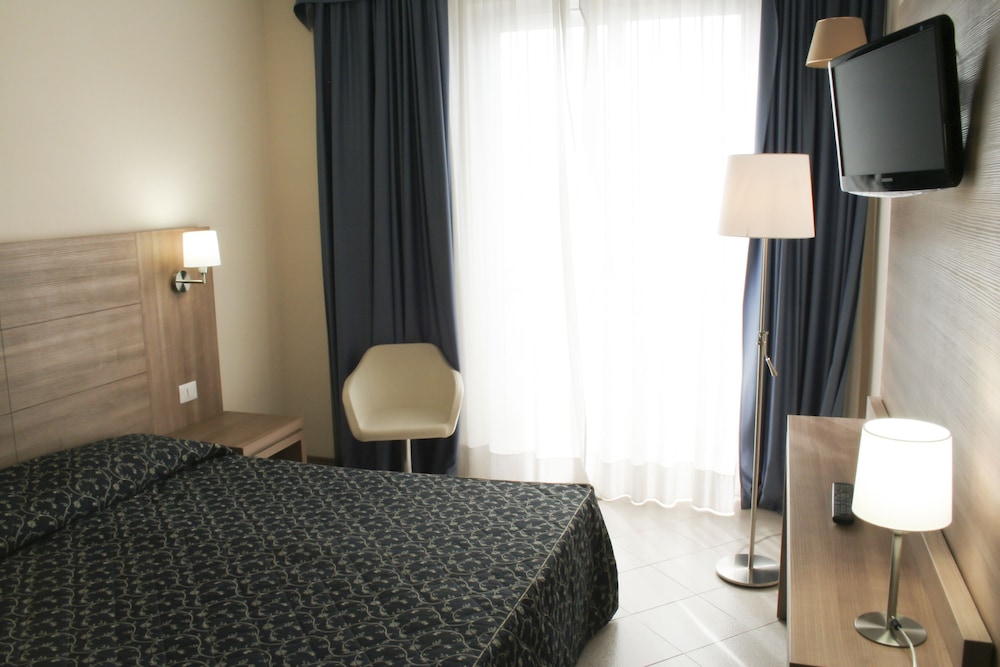 Mediterraneo Hotel 17/34