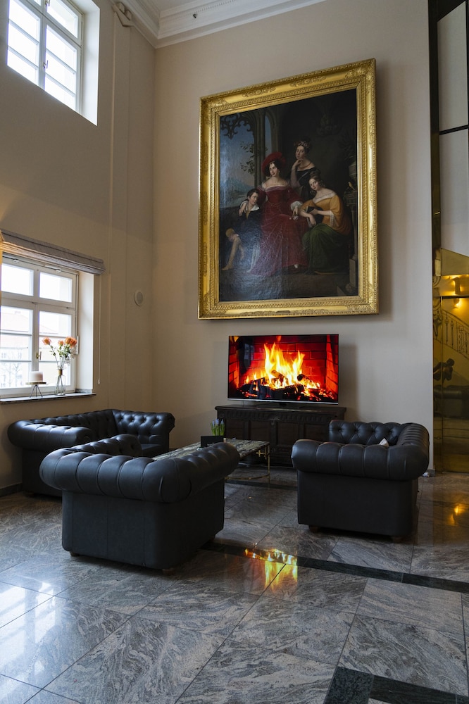 Van Der Valk Schlosshotel Grosser Gasthof 40/59