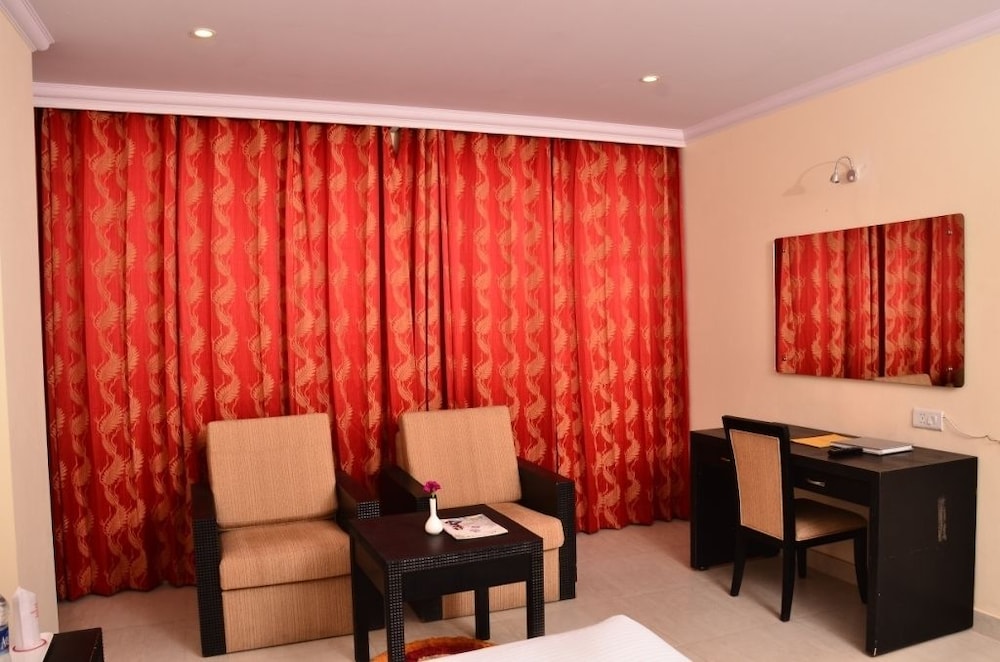 Hotel Ck International 37/50