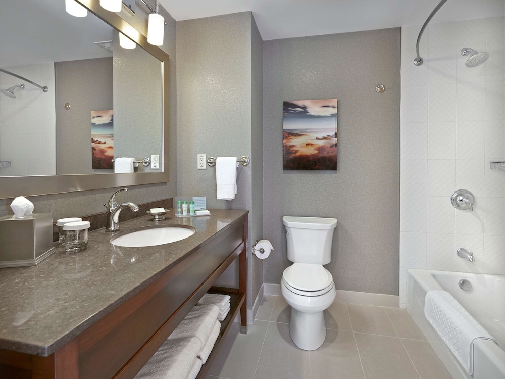 HAMPTON INN BY HILTON HALIFAX DOWNTOWN 23/54