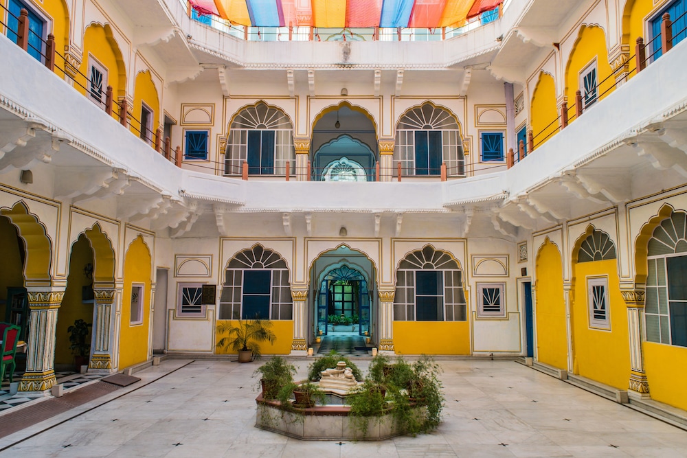 Hotel Diggi Palace photo1