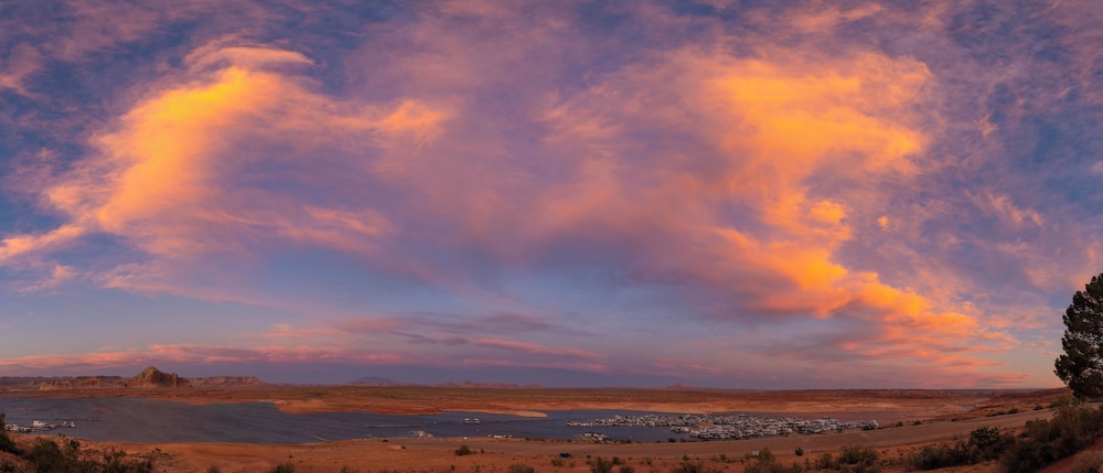 Lake Powell Resort 69/73