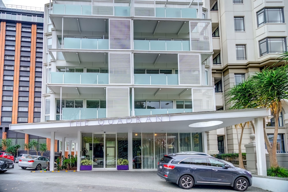 The Quadrant Hotel and Suites 69/70