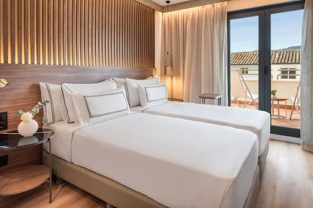 Melia Granada 21/63