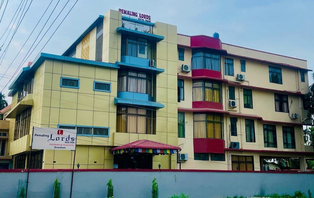 Treebo Trend Hotel Pemaling 6/35
