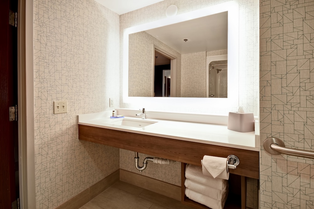 Holiday Inn Express Newport North - Middletown 20/49