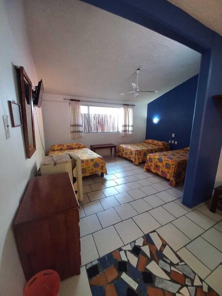 Hotel Casablanca 24/47