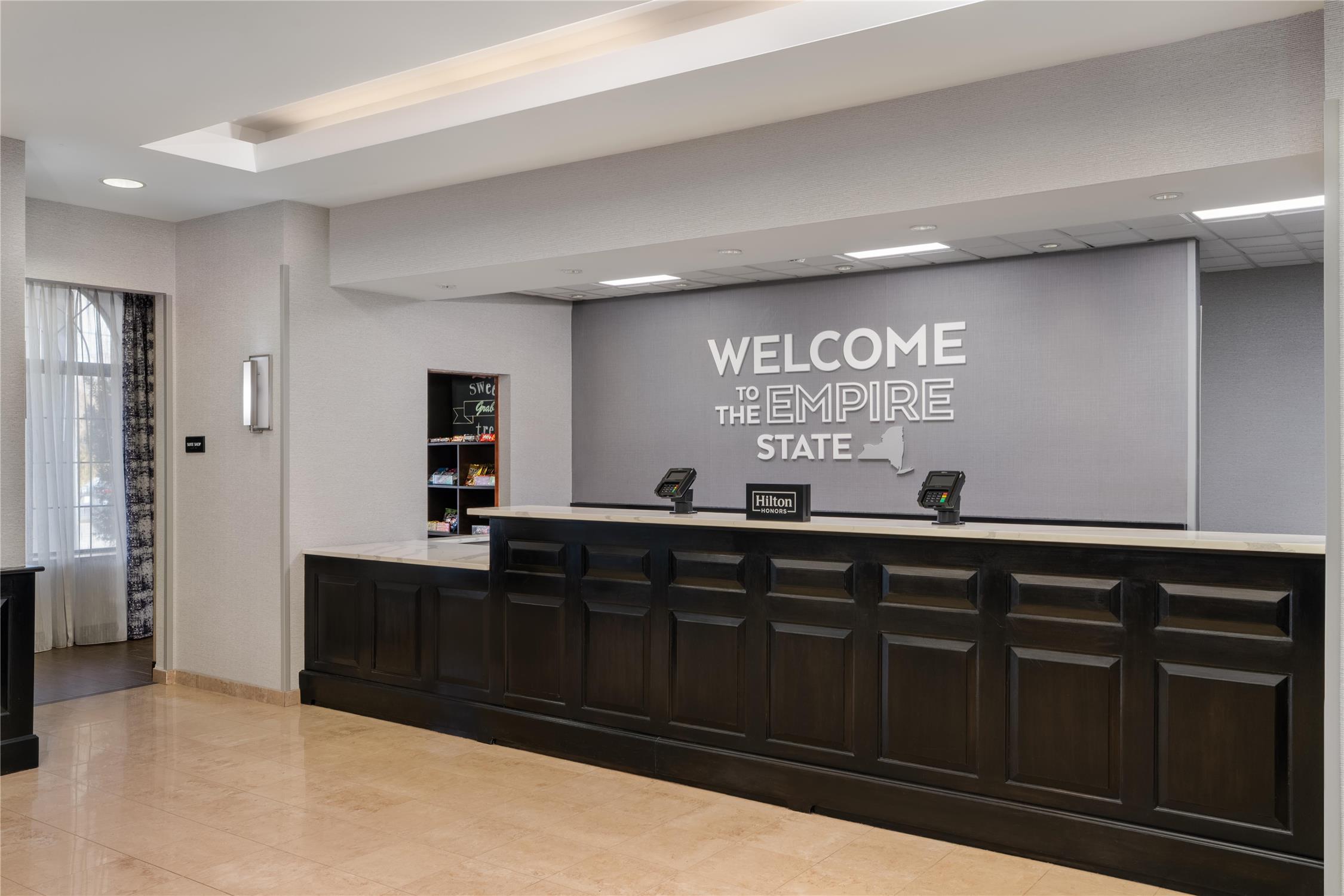 Hampton Inn And Suites Rockville Centre 19/85