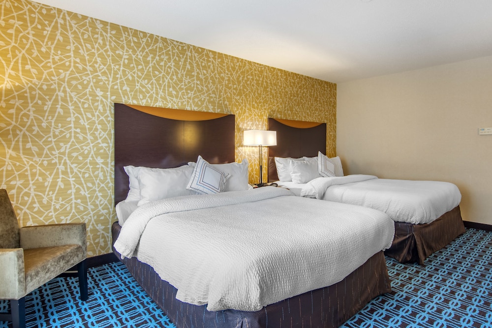 Fairfield Inn Suites Hooksett 20/50