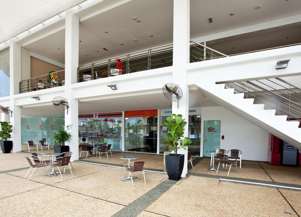 Tune Hotel Danga Bay 9/46