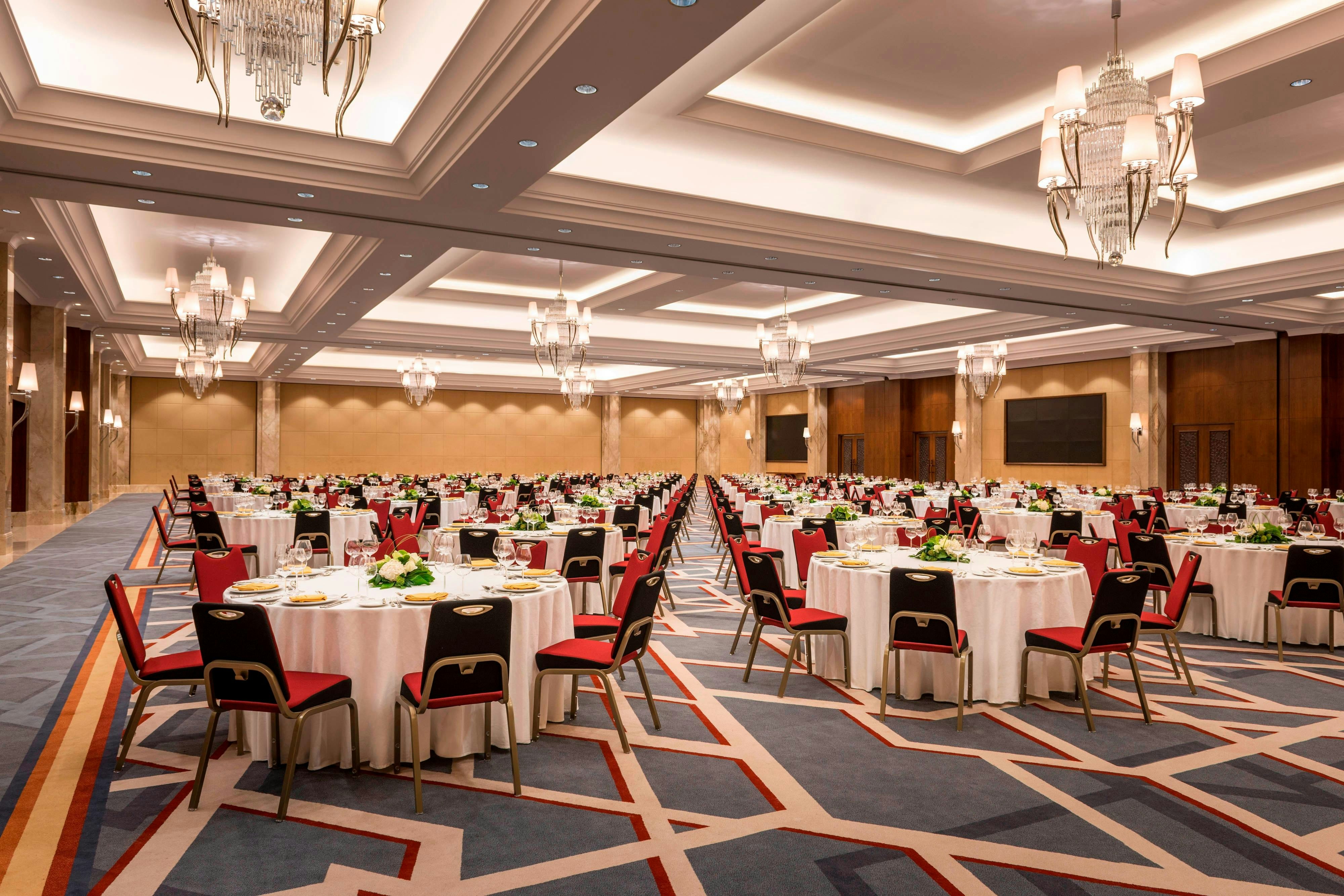 Sheraton Oman Hotel 72/81