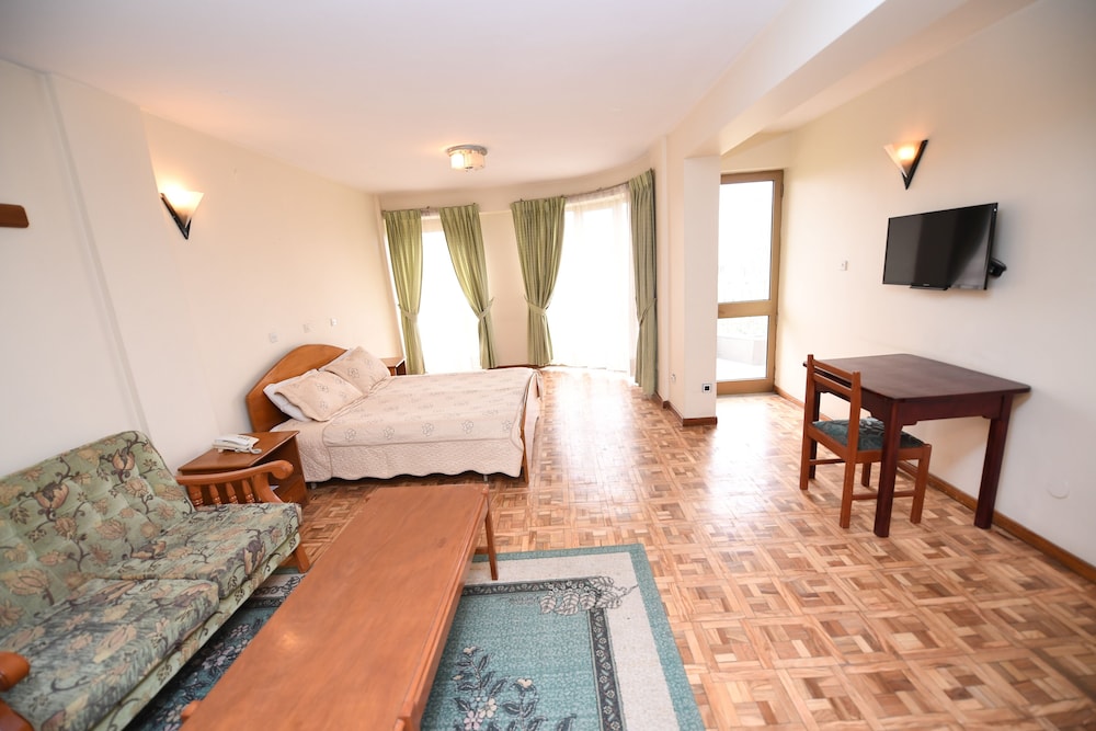 Weygoss Guest House 8/17