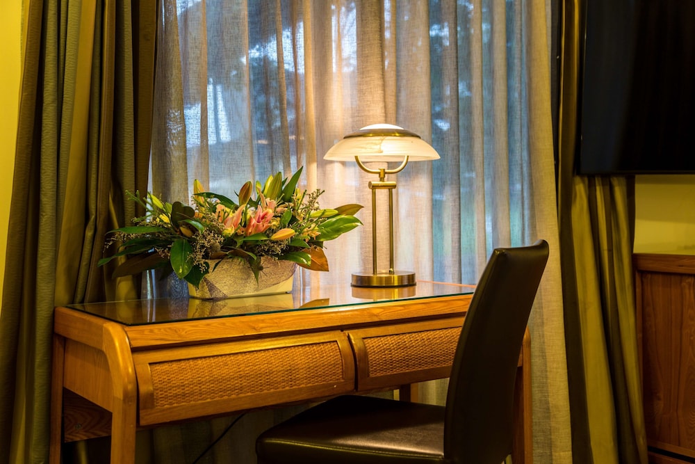 Best Western Newmarket Inn & Suites 4/58