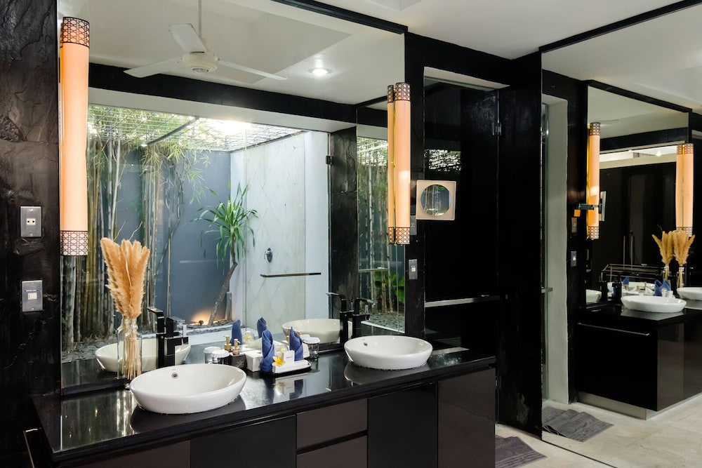 Suluban Cliff Bali Villa 47/50