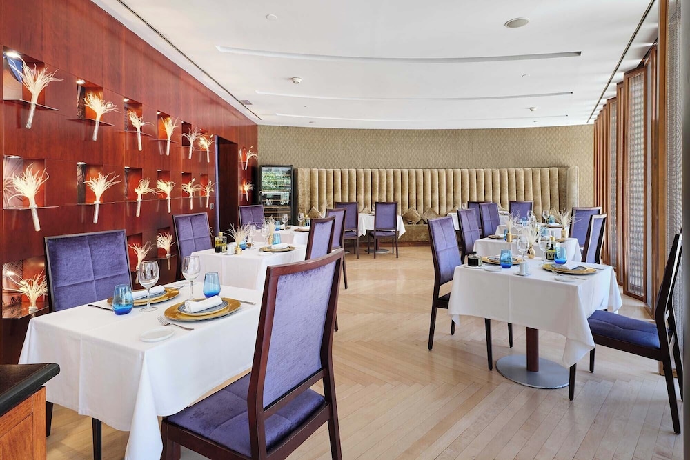 Eurostars Grand Marina 34/50