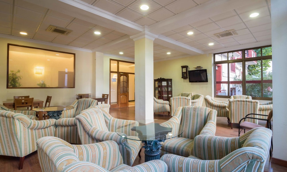 HOTEL ANDALUCIA 13/24