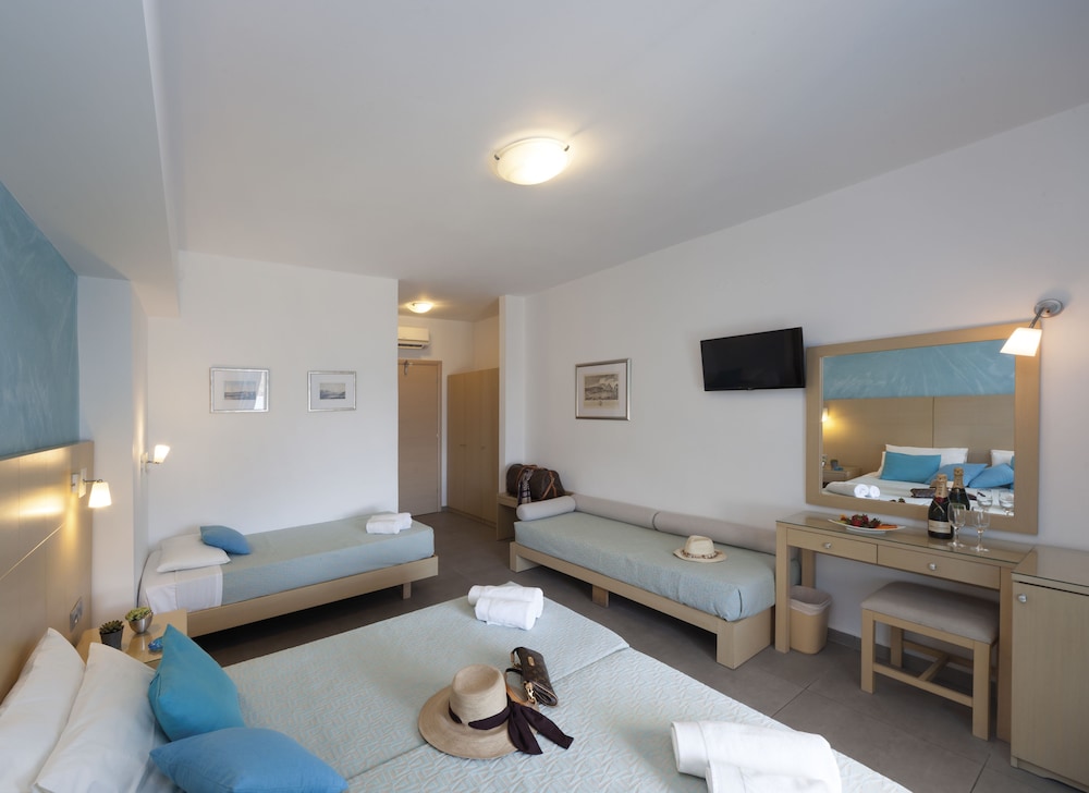 Blue Harmony Hotel 15/50