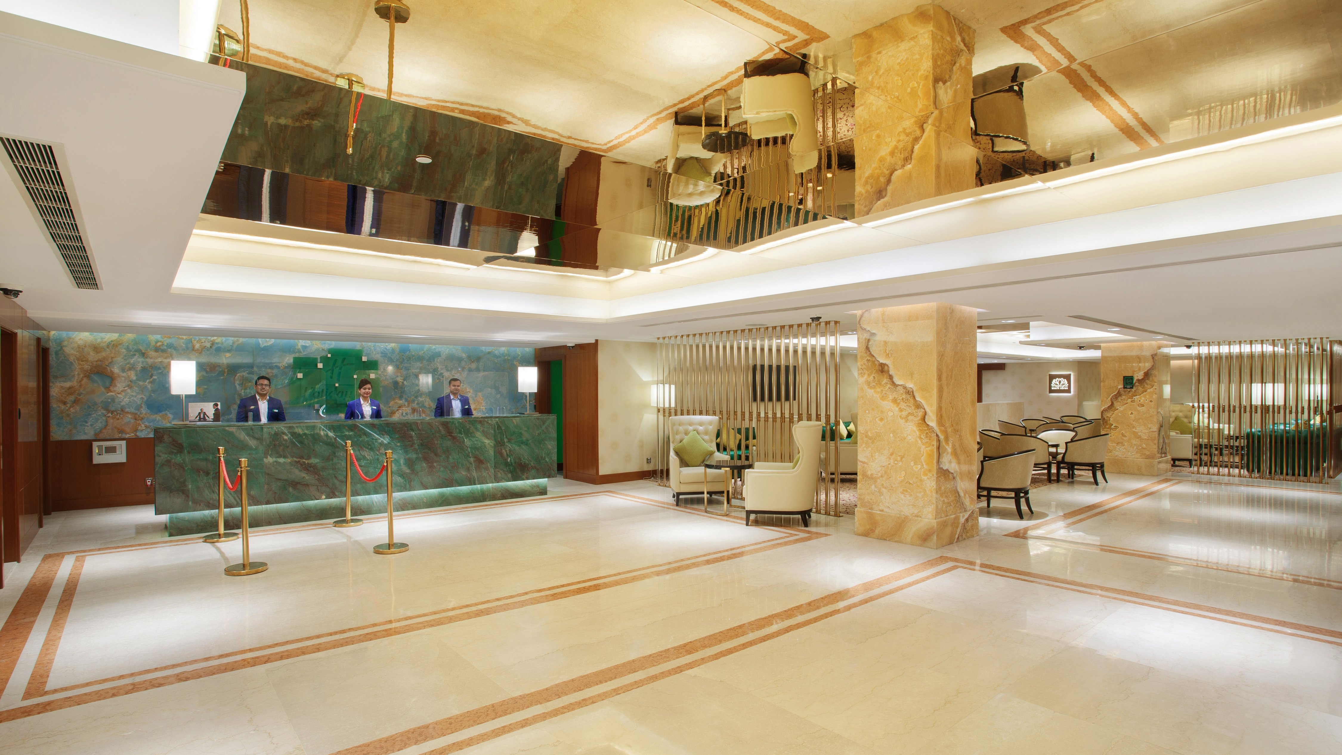 Lobby at Holiday Inn Dhaka City Centre, DHAKA