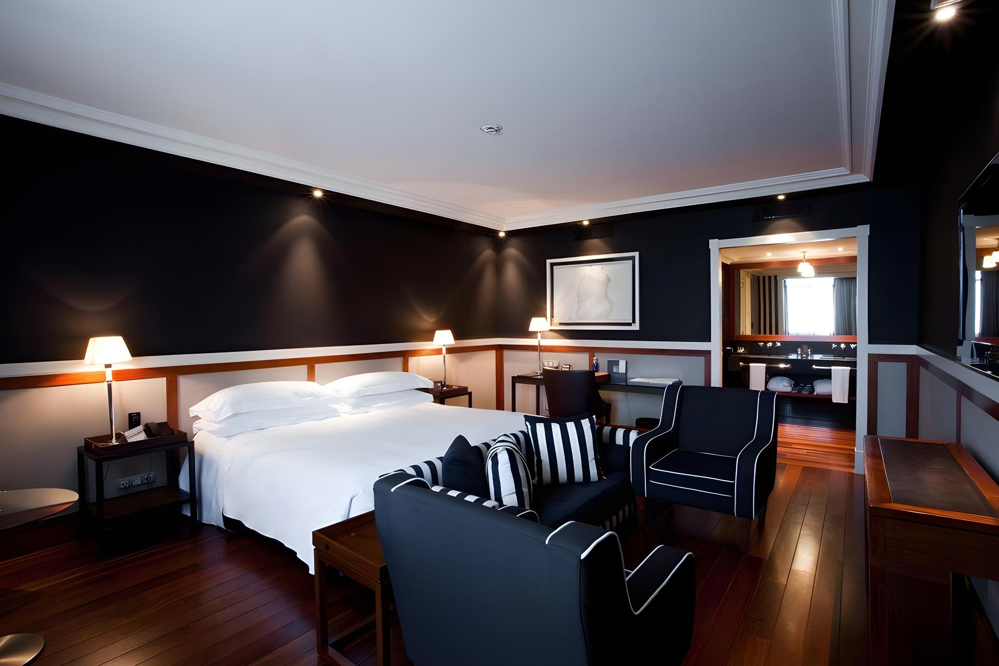 Premium, Queen and Twin Beds