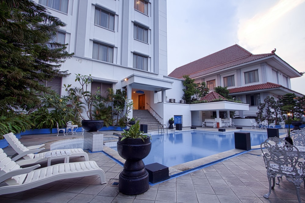 Sahid Jaya Solo 54/58