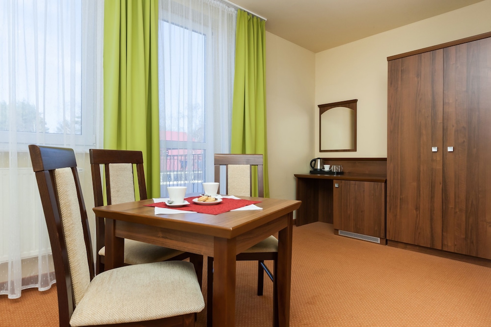 Bursztyn Medical Spa & Wellness 59/74