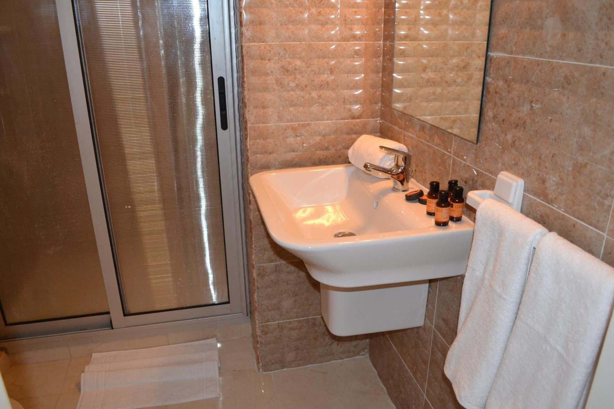 La Place Hotel 41/43