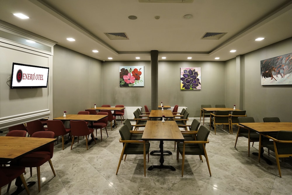 Enerji Hotel 44/46