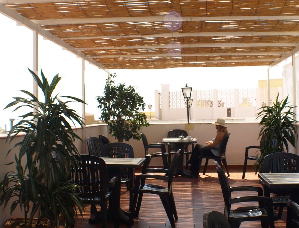 Kristal Hotel 31/40
