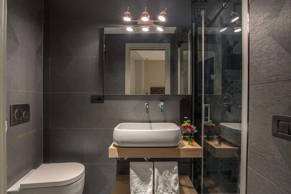 Navona Street Hotel 10/69