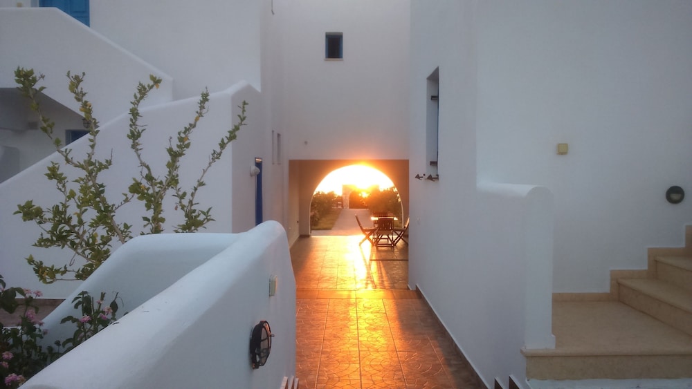 Ammoudia Studios 3/49