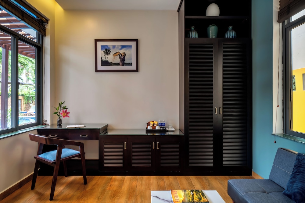 Serene River Villa 44/55