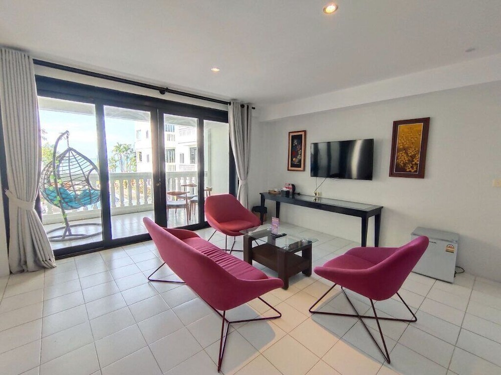 Mary Beach Hotel and Resort 32/50