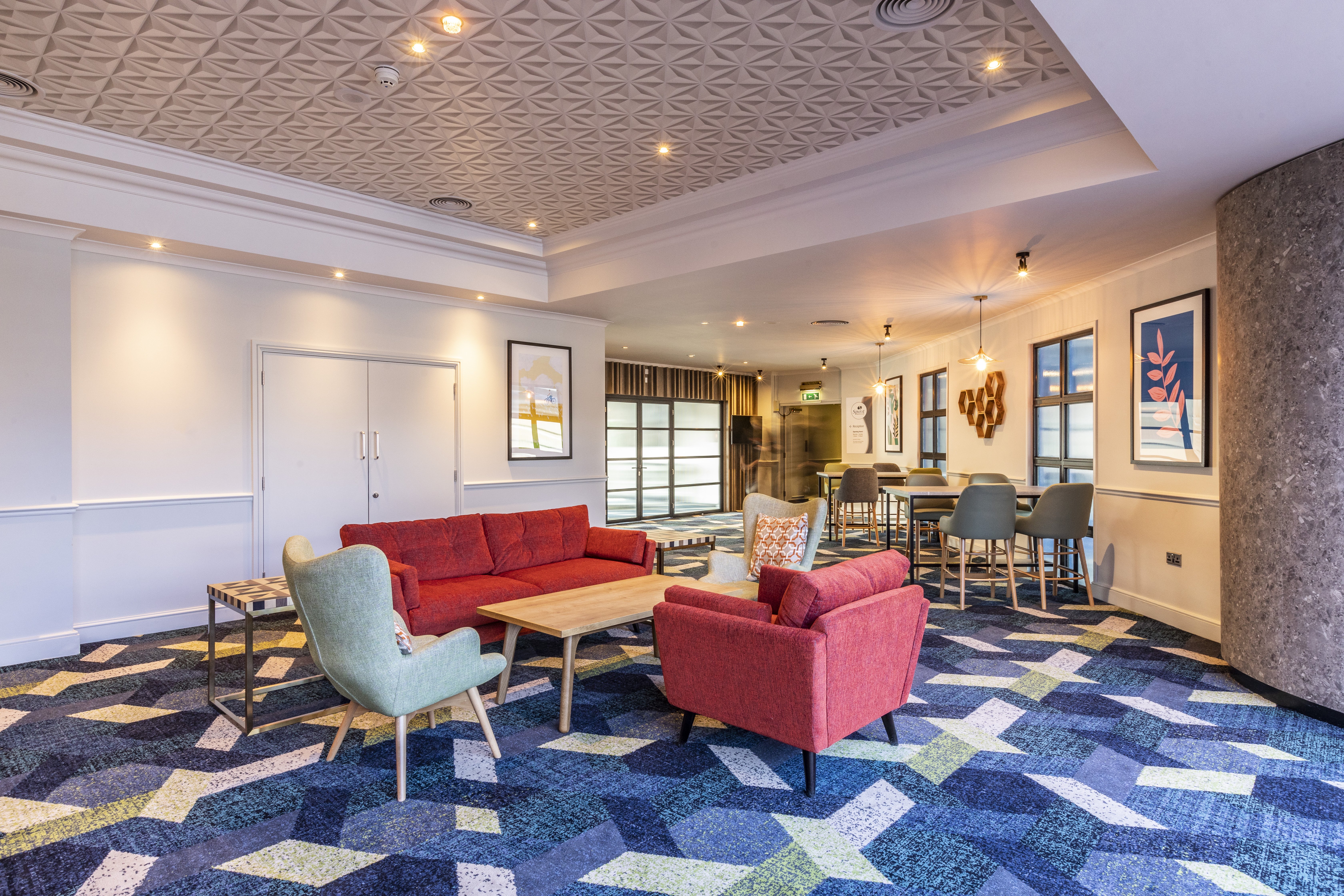 Holiday Inn London Sutton 53/73